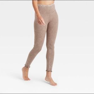 LIKE NEW JOYLAB HIGH RISE LEGGINGS SIZE LARGE
